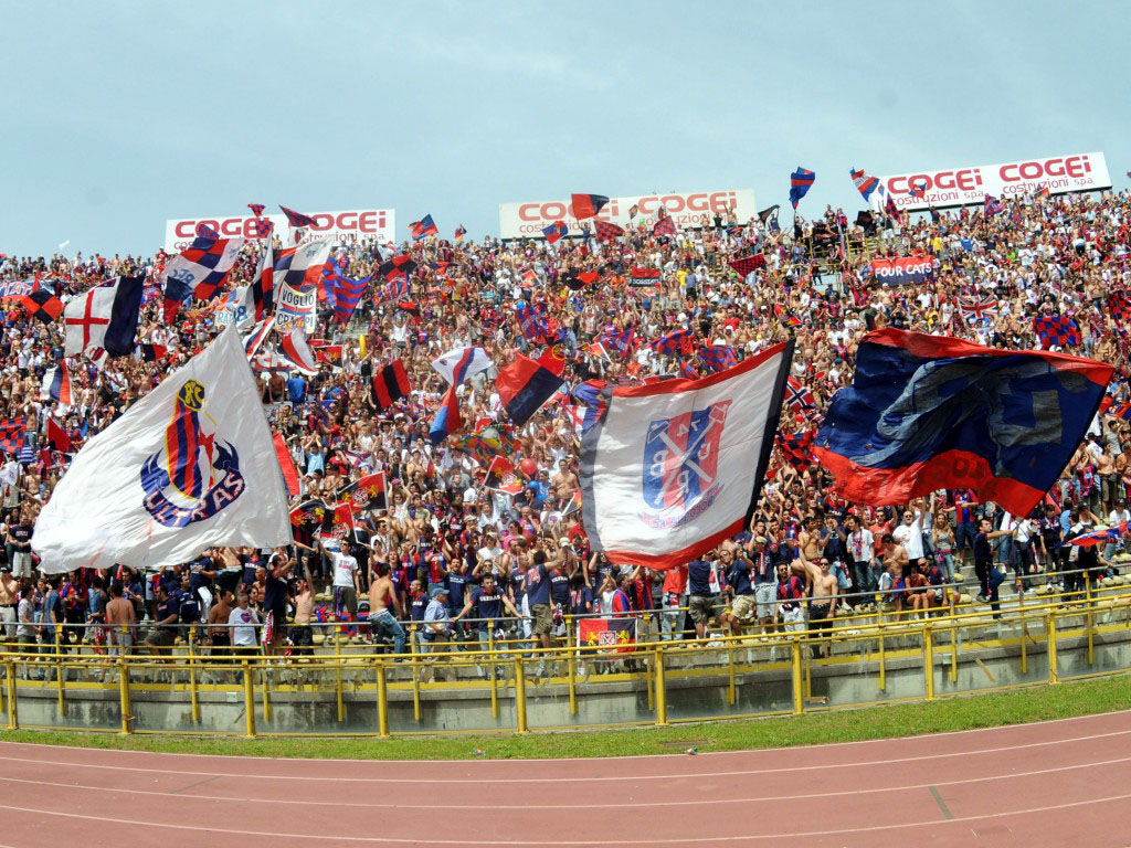 Curva-Bologna-Ultras