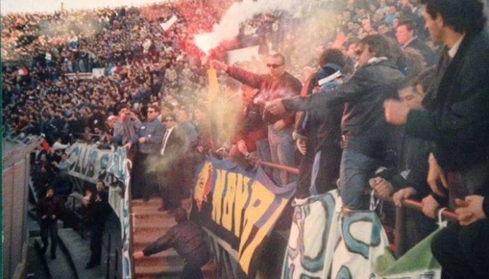 Amarcord Bari Inter - Paolo Coliva capo Skins Inter con torcia in mano