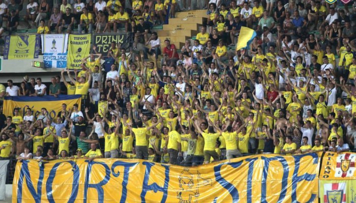 Chievo - Lazio 2015, prima partita di campionato con i tifosi del Chievo che occupano la Curva Nord