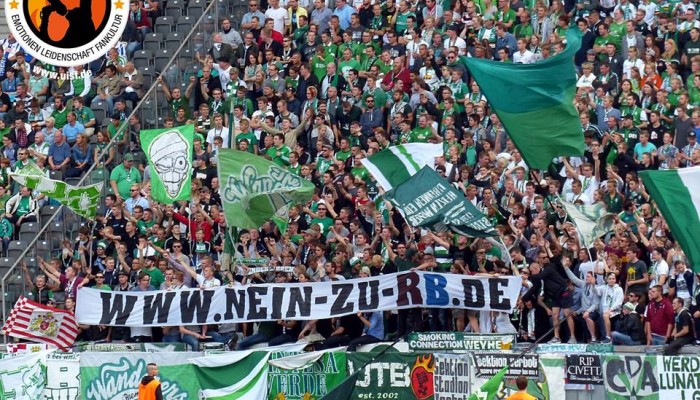 Coreografia Ultras Hertha BSC Berlino Harlekins