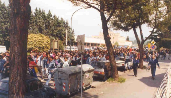 Corteo ultras Salerno in trasferta ... Ternana - SALERNITANA 89-90