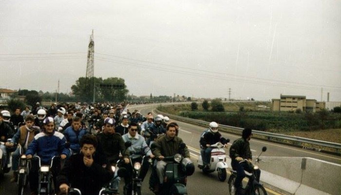 Empoli - FIORENTINA 87-88 Trasferta Ultras Viola in motorino