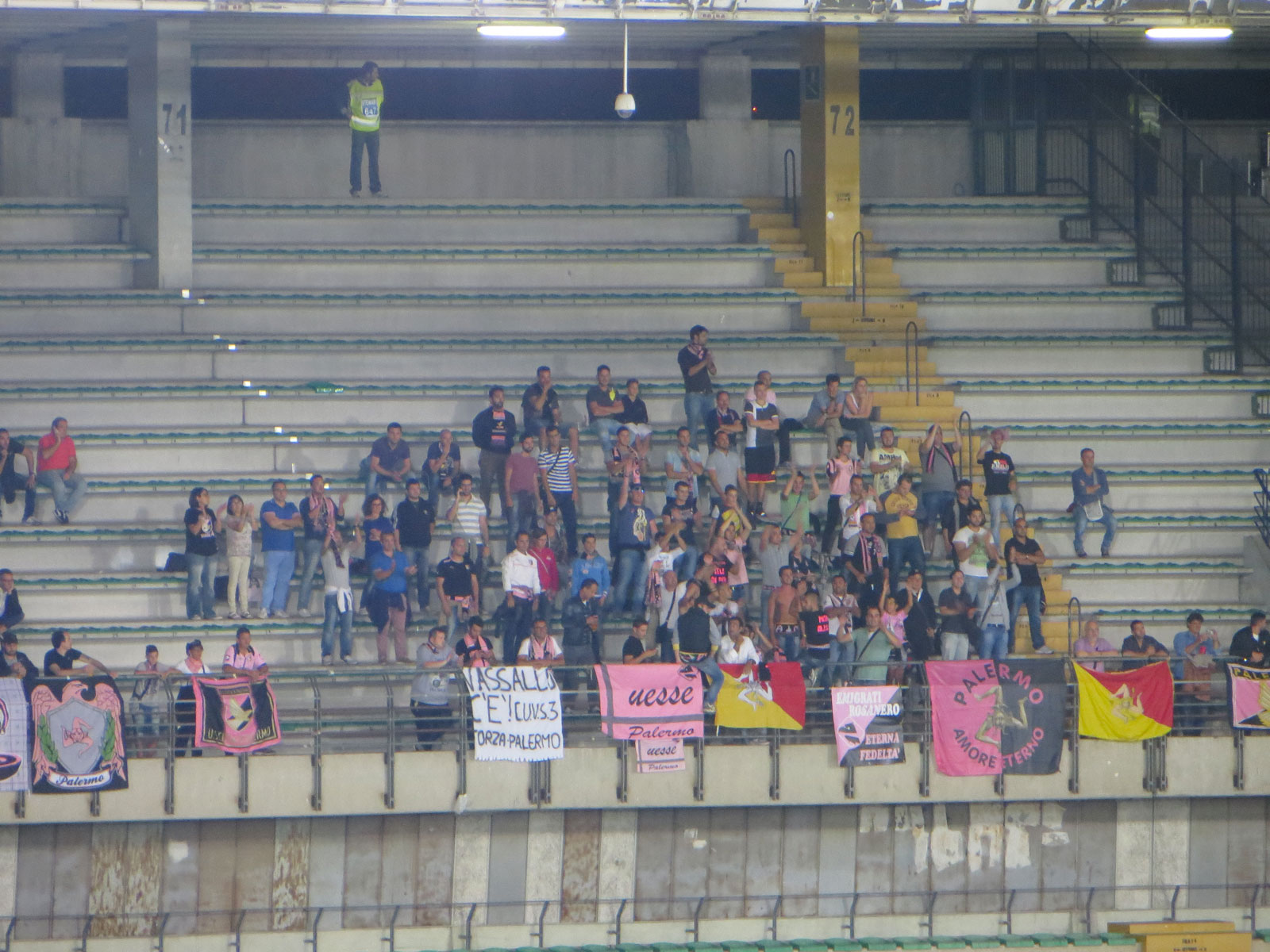 Hellas-Verona-Palermo-Tifo-Ultras-Curva-Trasferta