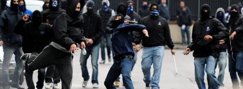 ultra napoletani scontri ultras napoli curva a mastiff curva b