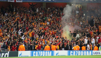 ultras-galatasaray-hooligans-ultraslan-turkish